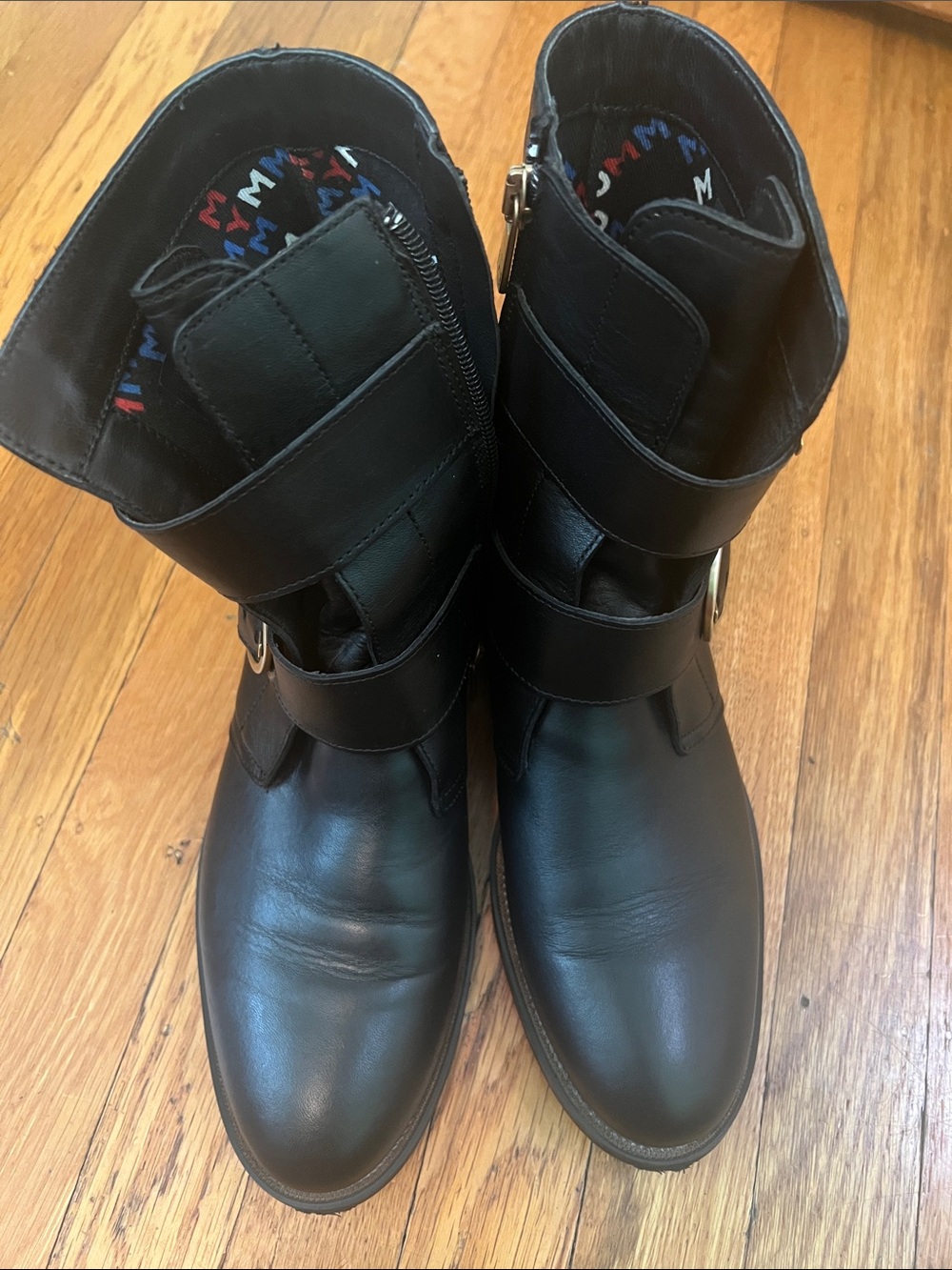 Tommy Hilfiger Black Leather Double-Buckle Ankle Boots Excellent Condition! - Picture 6 of 8